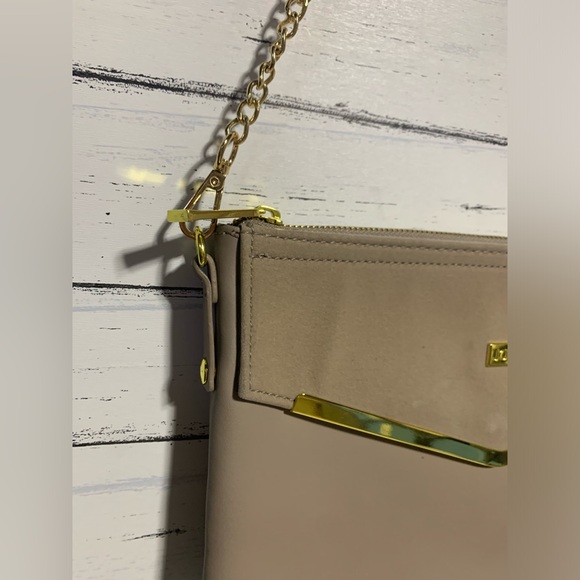 Joy & Iman Gray Leather Shoulder Bag Gold Tone Chain Strap 12”x 8”x 0.5” - Picture 6 of 13